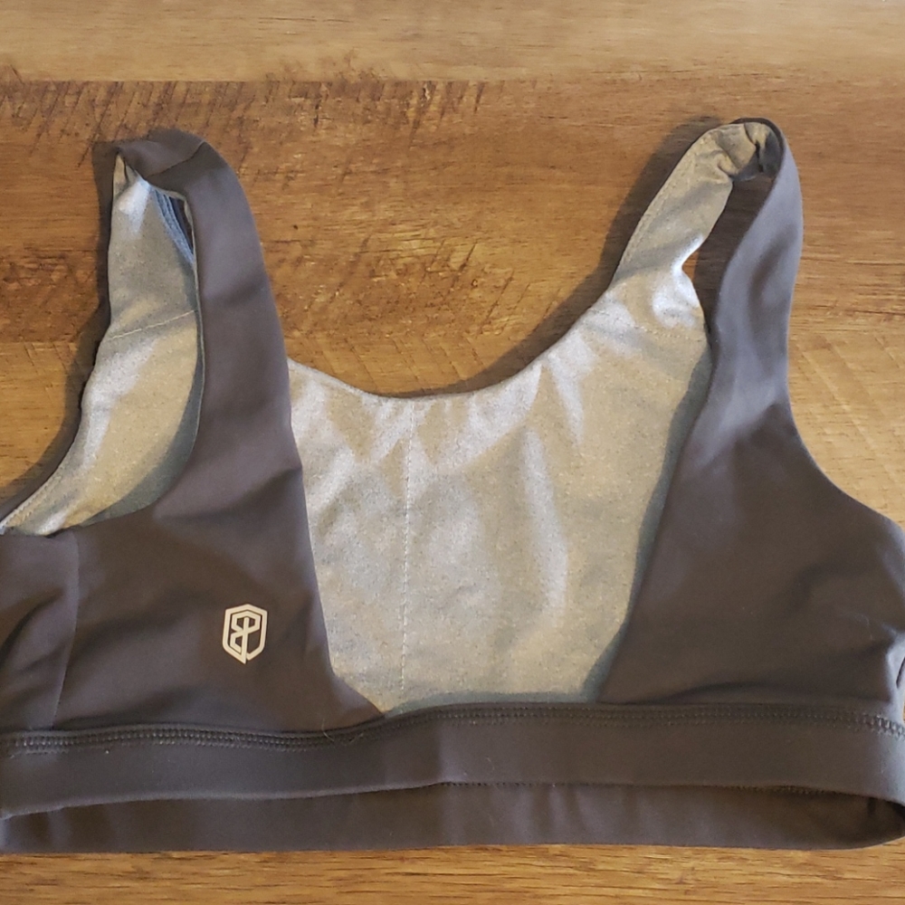 Born primitive sports bra
